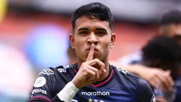 Kendry Páez jugador ecuatoriano