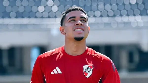 Kendry Páez-River Plate