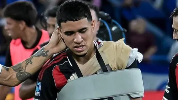 Kendry Páez sufrió un fuerte golpe en el duelo entre River y Vélez