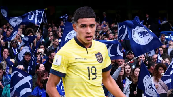 Kendry Páez y aficionados de Chelsea / Foto de: El Futbolero Ecuador