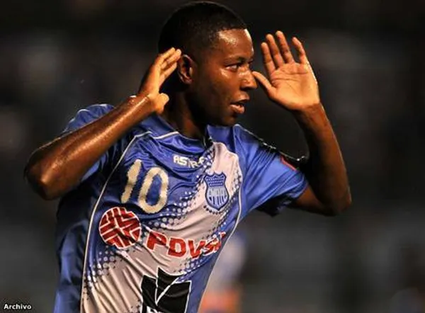 Kinito tuvo serios problemas con el DT