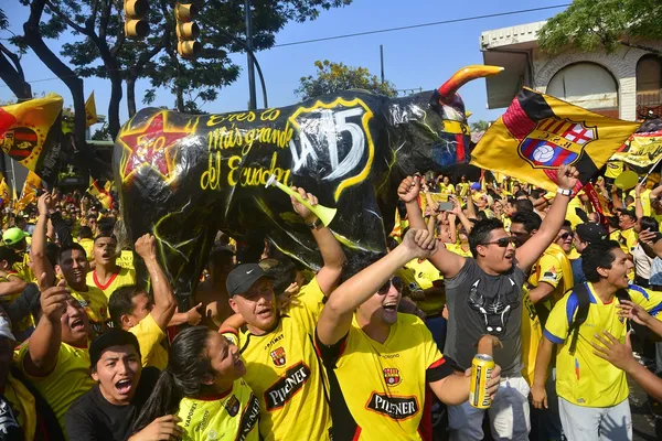 La afición capitalina del "ídolo" se hizo presente