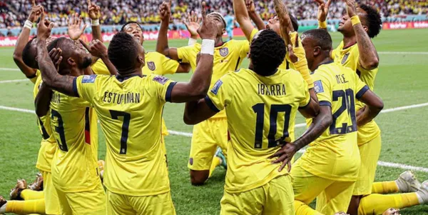 La alineación que planea Gustavo Alfaro para enfrentar a Senegal