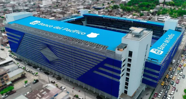 La cancha de Emelec fue una vergüenza, mira como quedó después de la lluvia