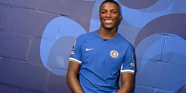 La frase que usó el Chelsea para destacar a Moisés Caicedo