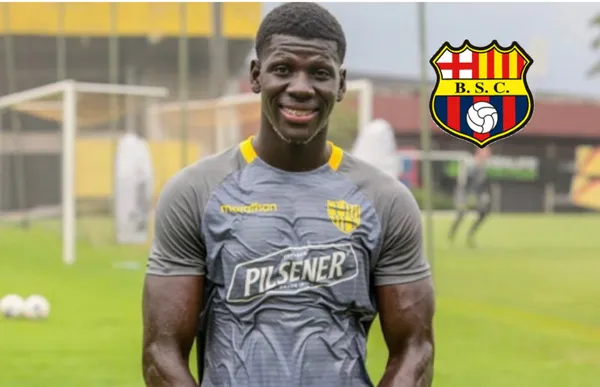 La "Maquina" mostró el carro en el que se transporta por las calles de Guayaquil