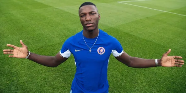 La reacción de los hinchas a las intervenciones de Moisés Caicedo