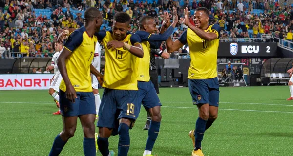 La Selección Ecuatoriana empezó a tener notoriedad en el mundo y según comentó Gustavo Alfaro en rueda de prensa ya lo empezó a buscar nuevos planteles nacionales para enfrentarse