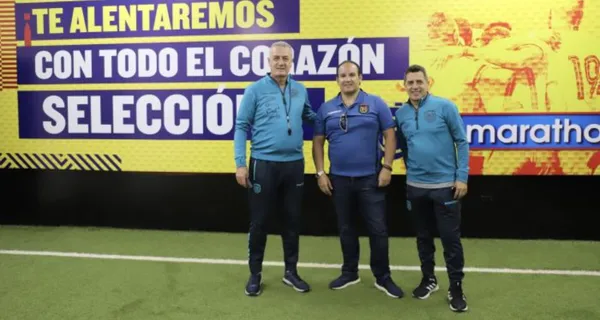 La Selección Ecuatoriana está en el centro de la polémica por los experimentos en la alineación ante Chile. Jugadores no dieron la talla y pese a ello los sostuvo Gustavo Alfaro en el campo de juego