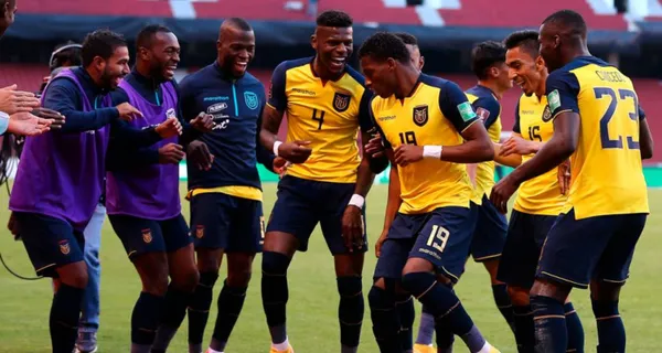 La selección ecuatoriana está esperando a dar el batacazo a su similar de Brasil y, la hinchada está ilusionada. Mira quién es el arma secreta de Gustavo Alfaro