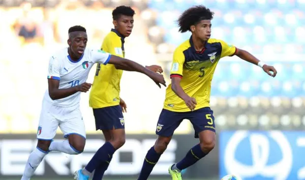 La selección ecuatoriana jugó de igual a igual con Italia pero no le alcanzó