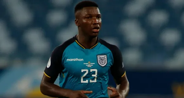 La Selección Ecuatoriana no podrá contar con Moisés Caicedo ante Paraguay porque está suspendido