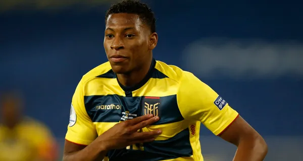 La Selección Ecuatoriana se alista para medirse a Bolivia en el estadio Monumental y Gonzalo Plata se plantea como titular pero no como extremo por derecha porque ahí está Ángel Mena el intocable de Gustavo Alfaro