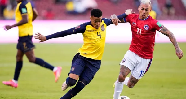 La Selección Ecuatoriana no tuvo en su alineación de titular a Byron Castillo contra Chile y perdió mucho tanto en ataque como defensa en el estadio Rodrigo Paz. Al DT le faltó arriesgar y tuvo miedo