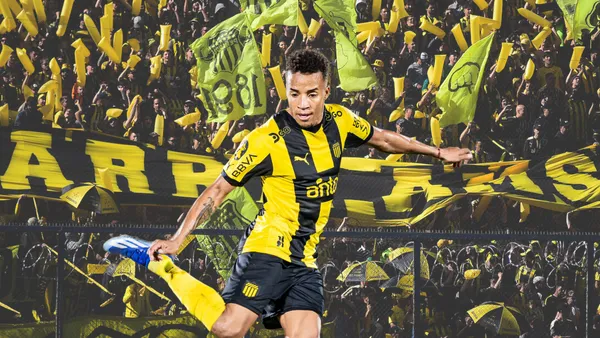 La sorpresiva reacción de los hinchas con Byron Castillo tras el fallar un penal