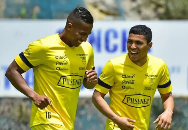 La "Turbina" no logra adaptarse a su nuevo equipo y las críticas no se hicieron esperar