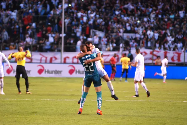 La U retó a sus hinchas en el videojuego