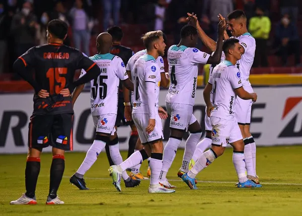 LDU tiene a Édison Méndez como entrenador interino ante Mushuc Runa