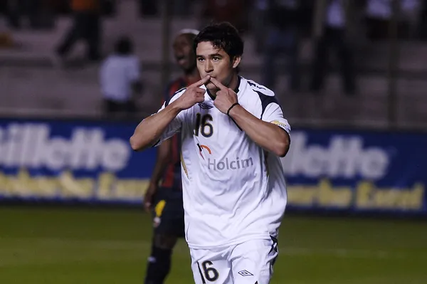 Le pasaron un pre contrato al delantero pero desistió por ser hincha de la U