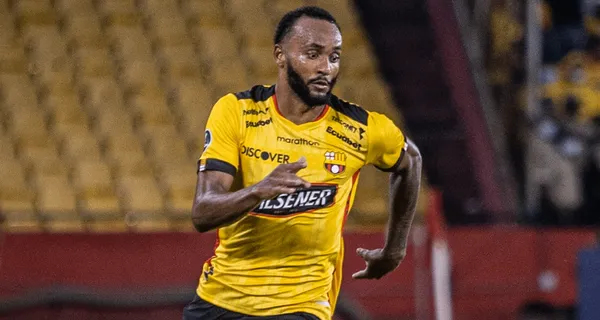 Leonai Souza no tiene aún su renovación asegurada en Barcelona SC, pero está dedicado a otras cosas en lugar de mejorar y seguir entrenando