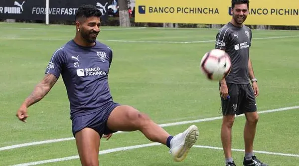 Liga de Quito analiza su cuota goleadora