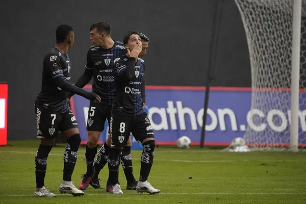 Liga de Quito cayó en el estadio Banco de Guayaquil y se aleja el sueño de ganar la primera etapa