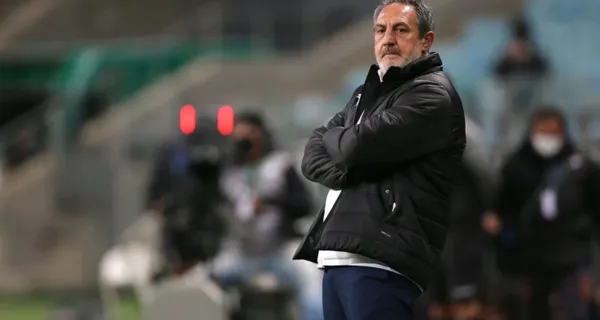 Liga de Quito empató en los minutos finales ante Aucas y más allá de la entrega de los jugadores los hinchas se quejan de las decisiones de Marini