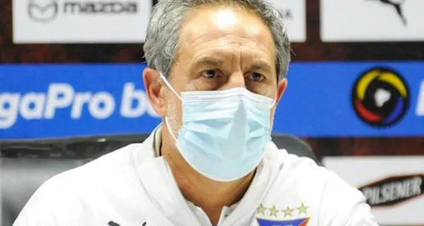 Liga de Quito fichó a Pablo Marini para reemplazar a Pablo Repetto en la dirección técnica. Aunque empezó con ímpetu el equipo se desinfló en las últimas fechas y se quedó hasta sin Copa Libertadores