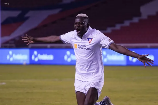 Liga de Quito goleó a S.D Aucas de la mano de Cristian Martínez Borja