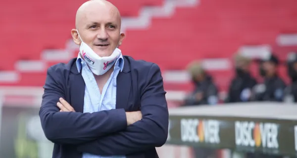 Liga de Quito mantiene a Pablo Repetto como su director técnico debido a que no tienen para pagarle su recisión de contrato, pero hay otro entrenador que gusta en el entorno del club