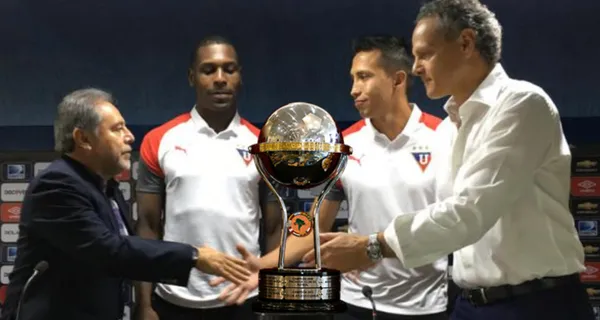 Liga de Quito plantea reforzar su defensa y apareció sangre joven como una de sus posibilidades. Con 19 años ya ganó la Sudamericana