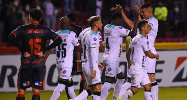 Liga de Quito tiene serios problemas defensivos y necesita de urgencia un defensor central pero lo quiere o no Zubeldía