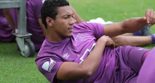 Liga de Quito viene recuperando a sus jugadores de a poco y José Quintero reapareció en las canchas del CAR de Pomasqui donde ya hace prácticas con el resto del grupo. Pese a tener hasta 3 lesiones en el rostro no le quedó secuelas