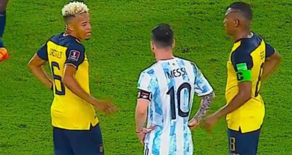 Lionel Messi tuvo un detalle con Byron Castillo y le entregó su camiseta luego del partido y la celebración