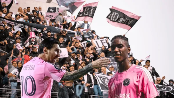 Lionel Messi y Allen Obando / Foto de: El Futbolero Ecuador