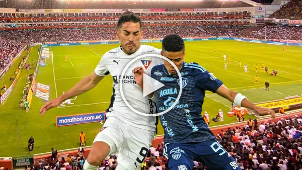 Lizandro Alzugaray peleando la pelota. Foto tomada de: Directfutbol