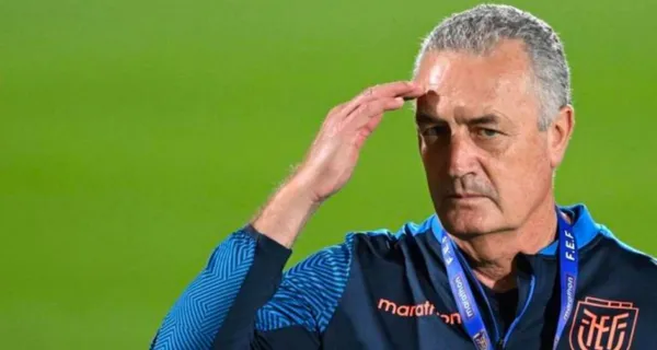 Lo que hizo Gustavo Alfaro que volvió a parecer en las redes sociales