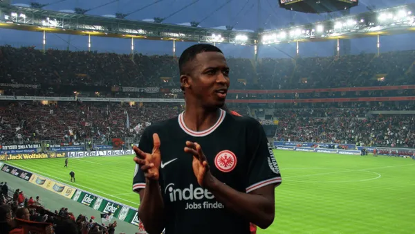 Lo que hizo Willian Pacho luego de tumbar al poderoso Bayern Múnich