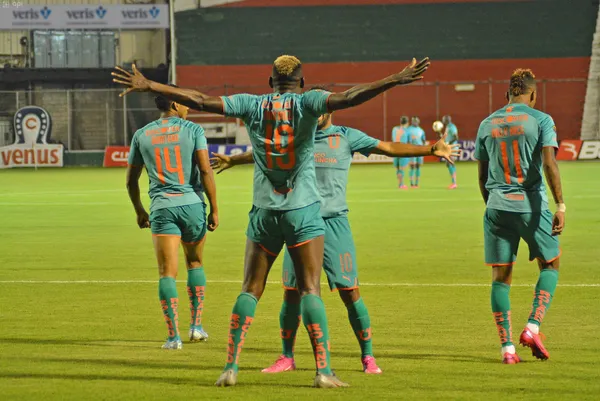 Los albos cerca de conseguir dos importantes objetivos