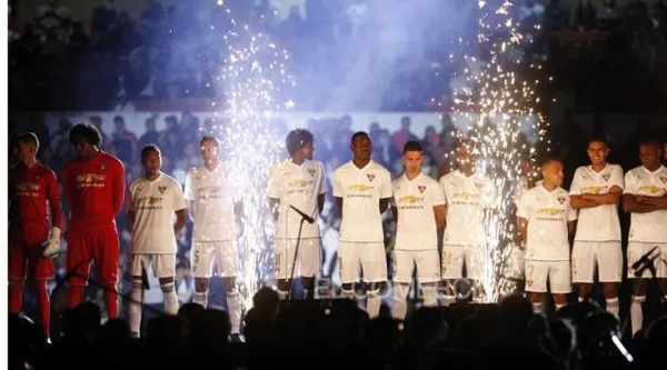 "Los albos" preparan la presentación del equipo para 2021