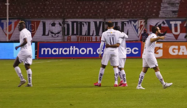 "Los Albos" con supremacía ante los puros Criollos en el último año