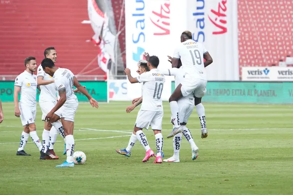 Los albos vencieron a Mushuc Runa y ganaron la primera etapa de la LigaPro