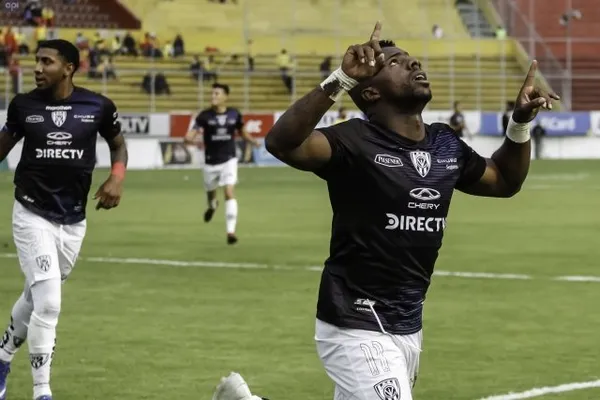 Los dos jugadores interesan a Liga de Quito como refuerzos 2020