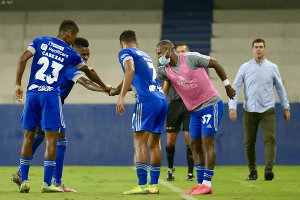 Los eléctricos cierran una muy mala primera etapa