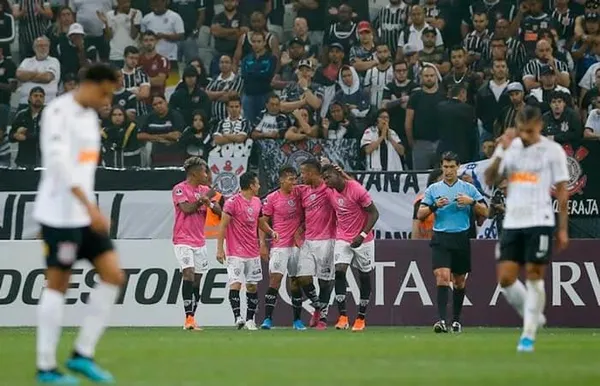 Los fanáticos del cuadro brasileño no tienen mayor expectativa con su equipo y han preferido evitarse el viaje hasta Ecuador