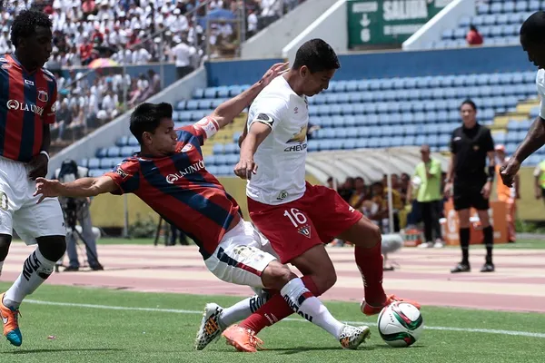 Los hinchas de ambos y de la Academia están en debate por conocer cuál es la camiseta más atractiva