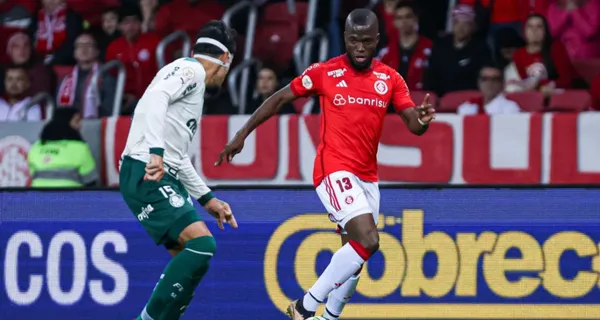 Los hinchas brasileños no se cansan de criticar a Enner Valencia