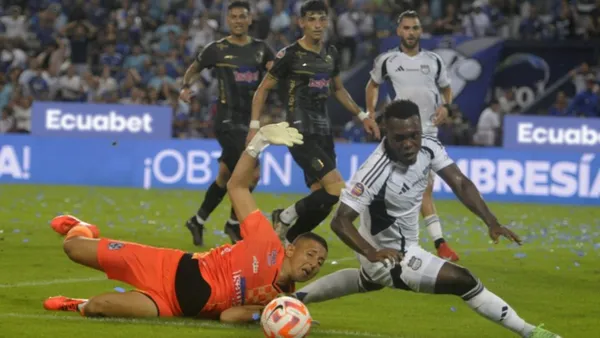 Los hinchas del cuadro mantense parecían locales en el Capwell