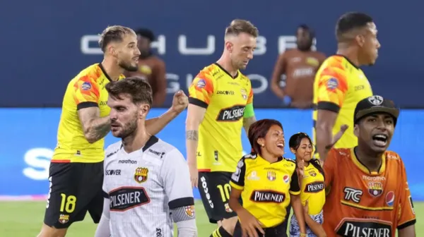 Los jugadores de Barcelona cabizbajos. En la imagen aparecen Javier Burrai y algunos hinchas de BSC. FOTO: Primicias