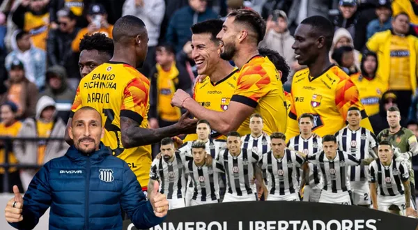 Los jugadores del BSC, al lado los futbolistas de Talleres de Córdoba. FOTO: Primicias